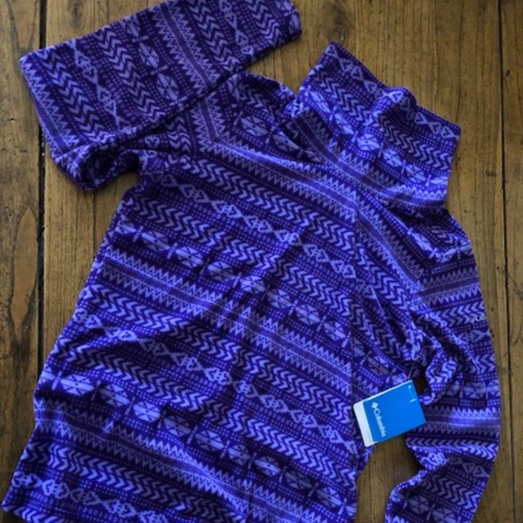 Women's Columbia Plush Purple Print T-Neck Top S - Picture 5 of 14